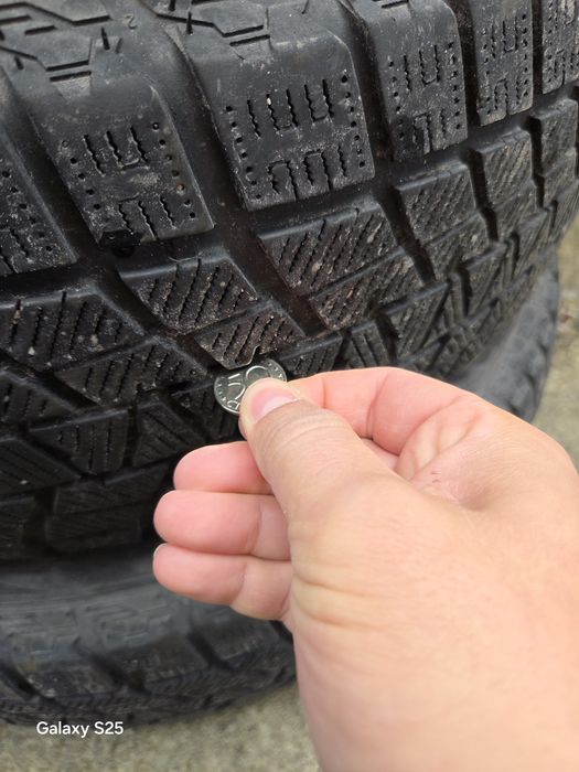 Гуми 235 60 18 зимни