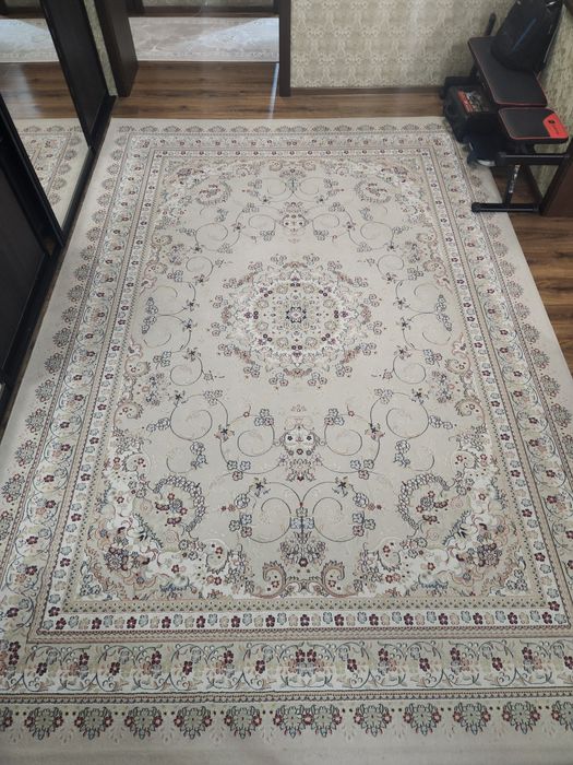 Продам ковры в отличном состоянии