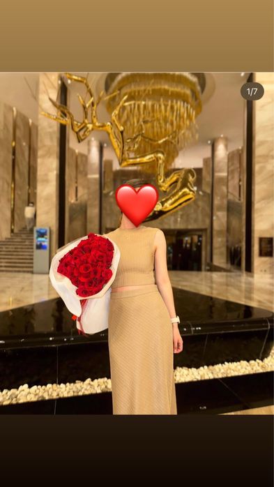 Два платья вечерних