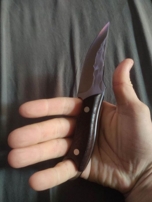 Cutit de vanatoare cu lama continuata in tot manerul,gros lama 4mm