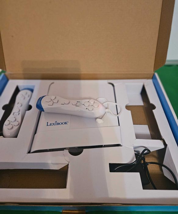 Consolă Lexibook TV Game – 208 jocuri, 2 controllere, testata