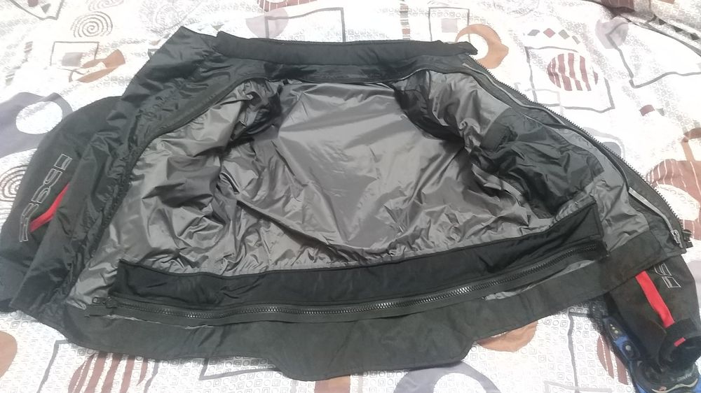 Продам мотоэкипировку