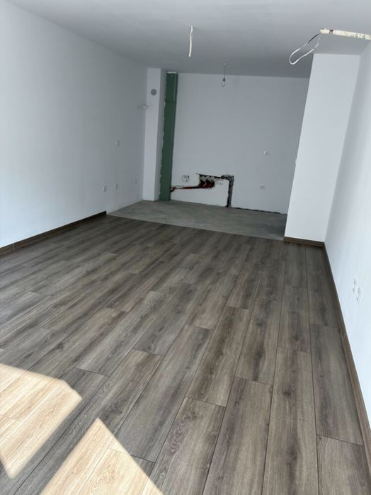 Продава се Двустаен апартамент в Пловдив, Южен - 74 кв.м за 1621 €/кв.м - Снимка #2