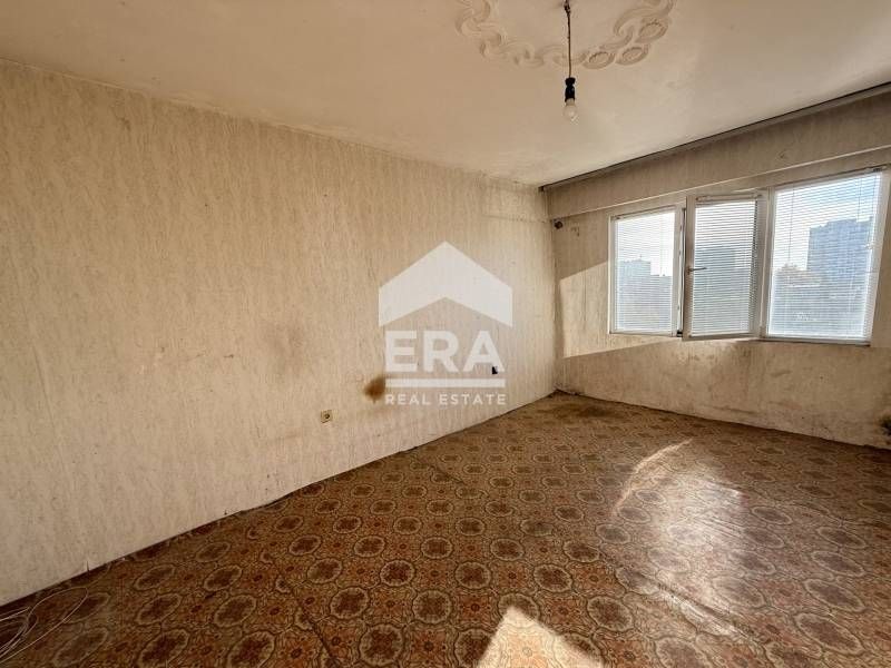 Тристаен апартамент в ж.к. Родина 1