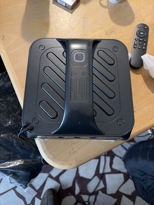 Robot spalat geamuri