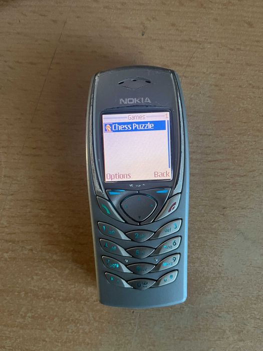 Телефон Nokia 6100