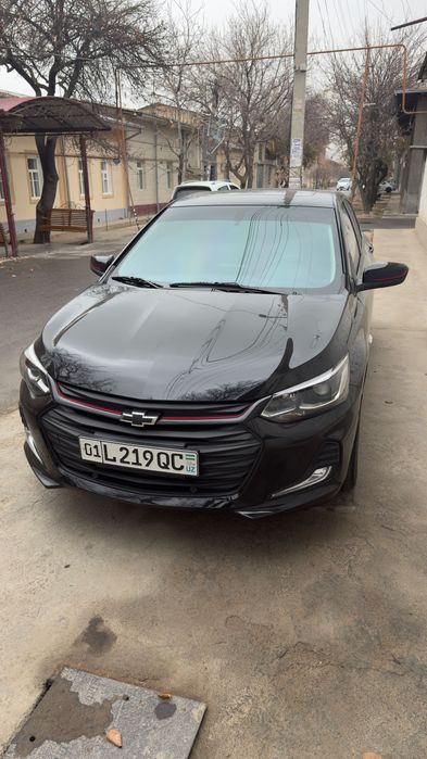 Onix sotiladi red line