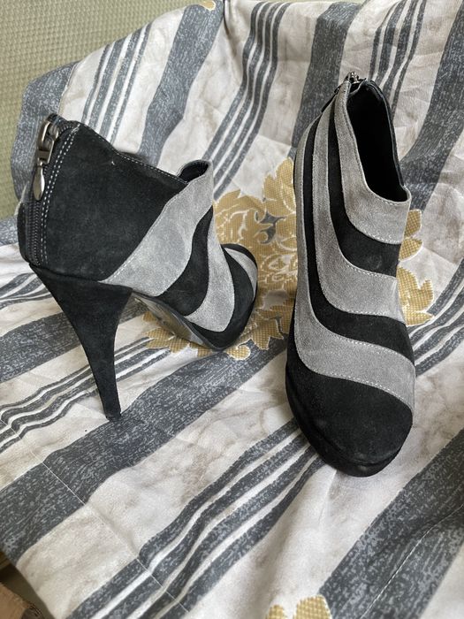 Incaltaminte diversa ghete sandale botine cizme