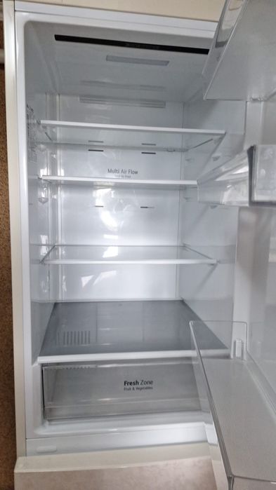 Холодильник LG продам