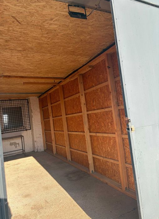 Spatii/ Boxe depozitare 20 mp de inchiriat