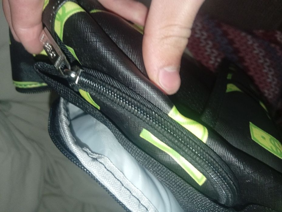 продам рюкзак акула