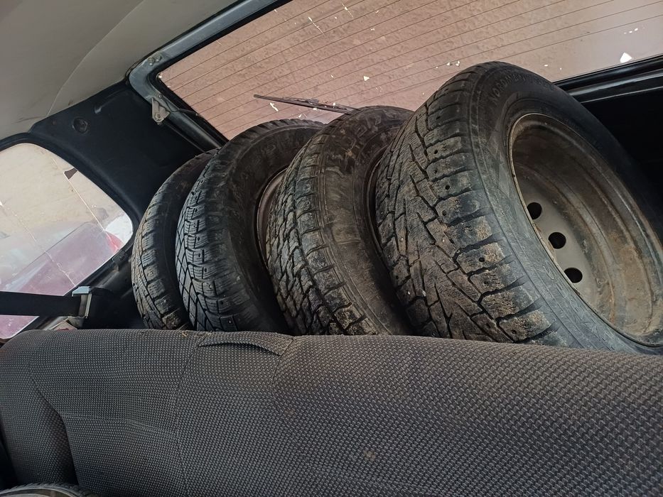 Продам на Ниву два комплекта