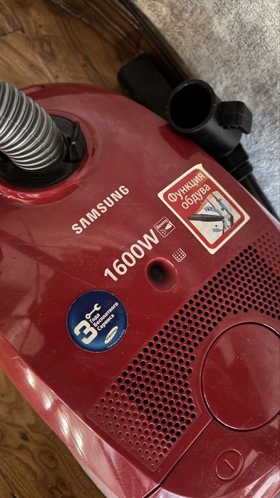 Продам пылесос Samsung в хорошем состояниии