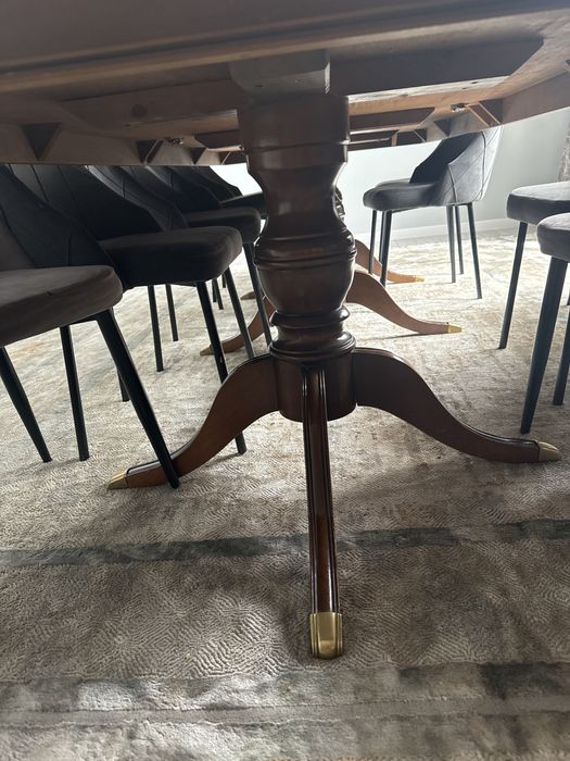 Продам стол б/у.