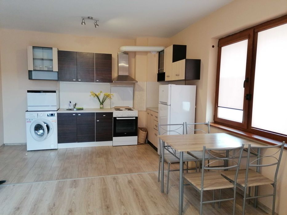 Дава се под наем Двустаен апартамент в Варна, Възраждане 3 - 58 кв.м за 357 € - Снимка #2