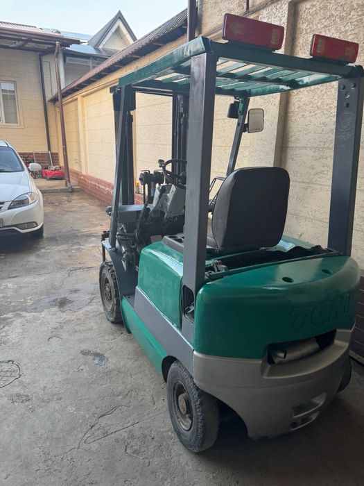 Кара вилочный погрузчик сотилади, юк кутариши 1,5 т. Холати яхши.