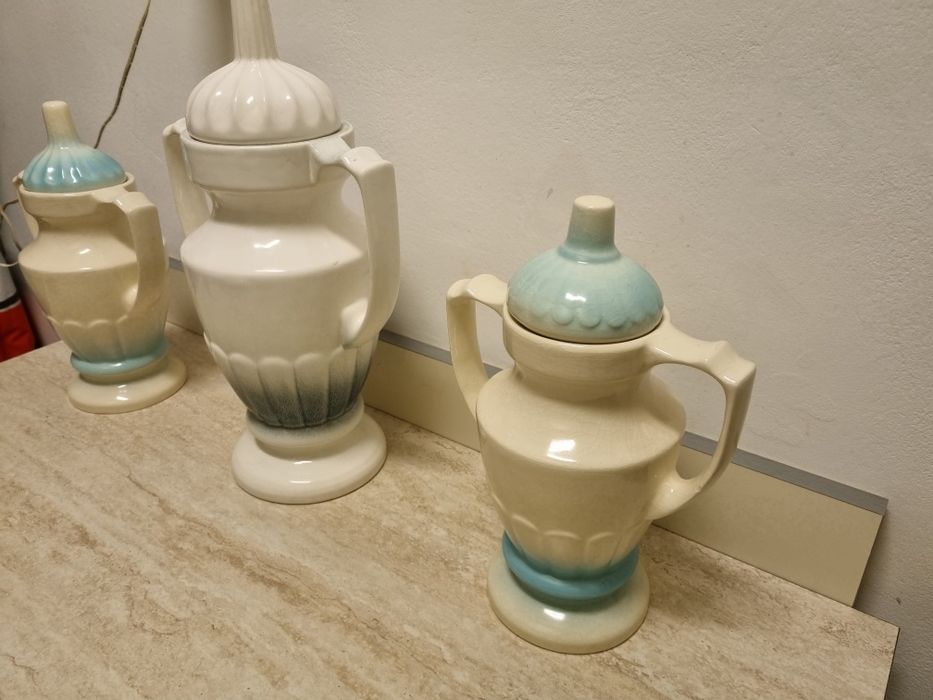 vaza vaze cupe trofee tablou pictat pe panza manual