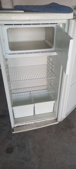 Холодильник рабочий