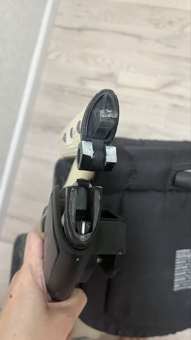 Продам коляску на запчасти