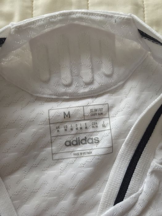 Тениска на Real Madrid