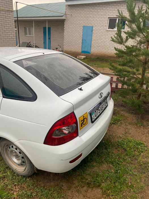 Продаж приору 2013