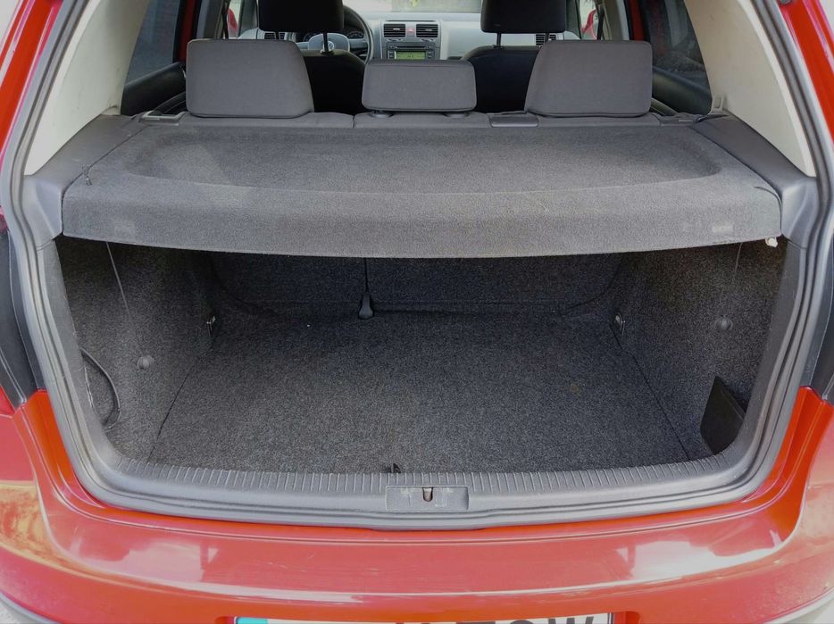 Volkswagen Golf 5 1.6 MPI