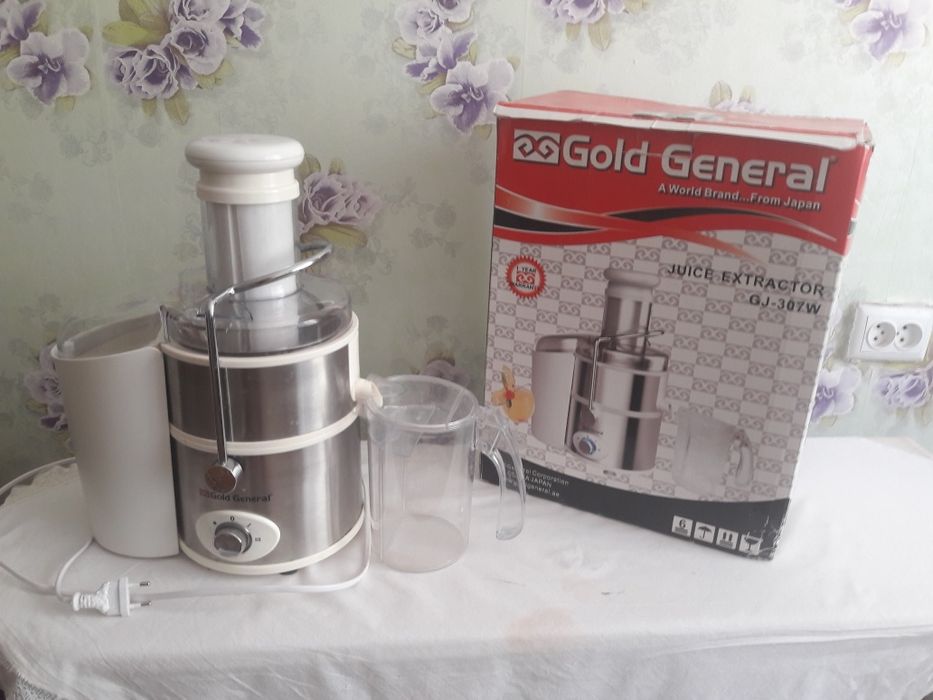 Для дома соковыжималка поизв. япония "Голд Генерал" нержавейка провере