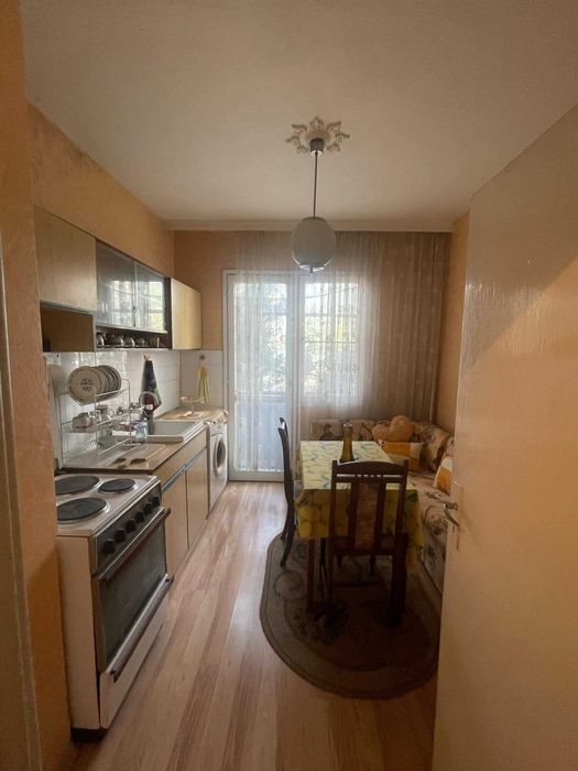 Тристаен апартамент кв. Кючук Париж