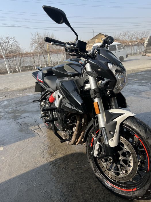 Moto Benelli  Tnt600i. Italia