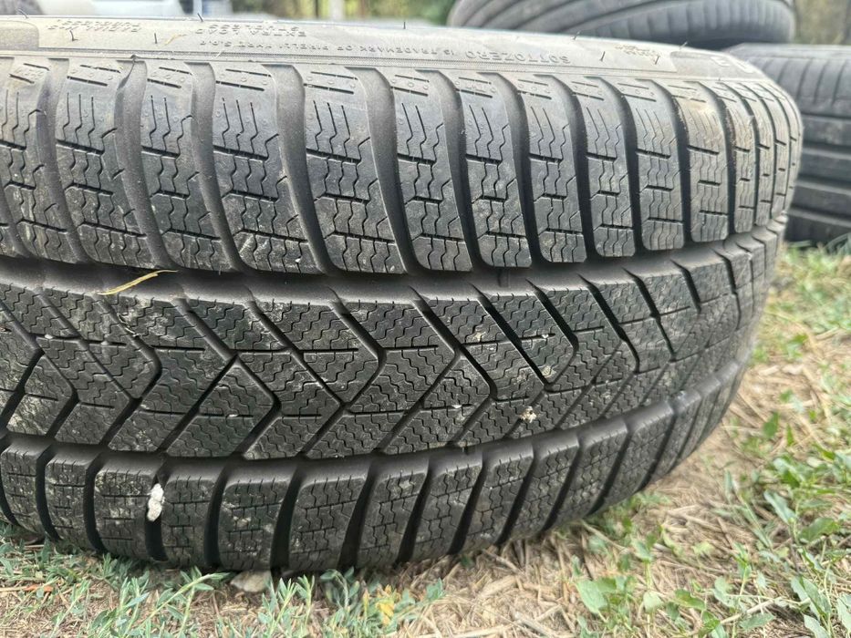 Set jante 21” cu anvelope Pirelli vară + iarnă – originale Tesla Model