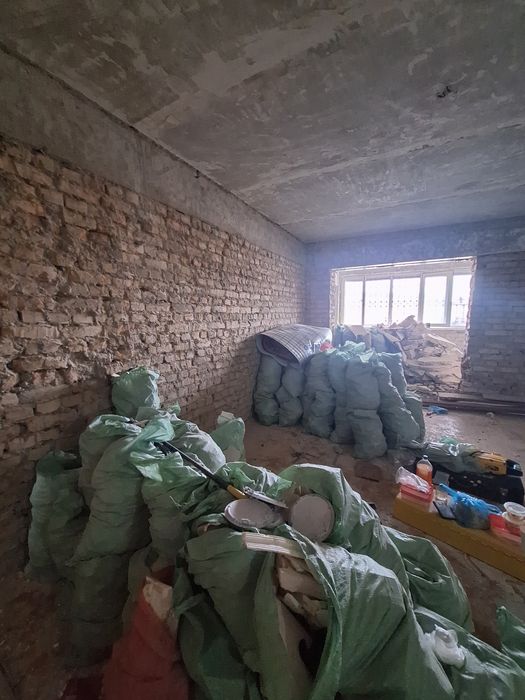 Услуги  Вывоз  мусора , Забираем  любого  объёма  мусора  !