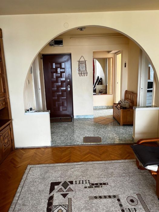 Apartament 3 camere luminos, gata de mutare | Dâmbu Pietros, str. Parângului