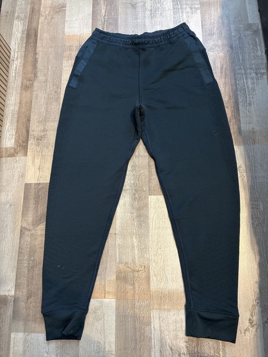 Nike анцунг и тениска S размер