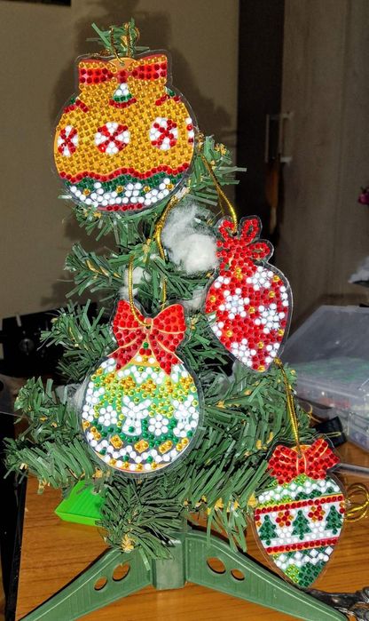 Ръчно изработени коледни украси