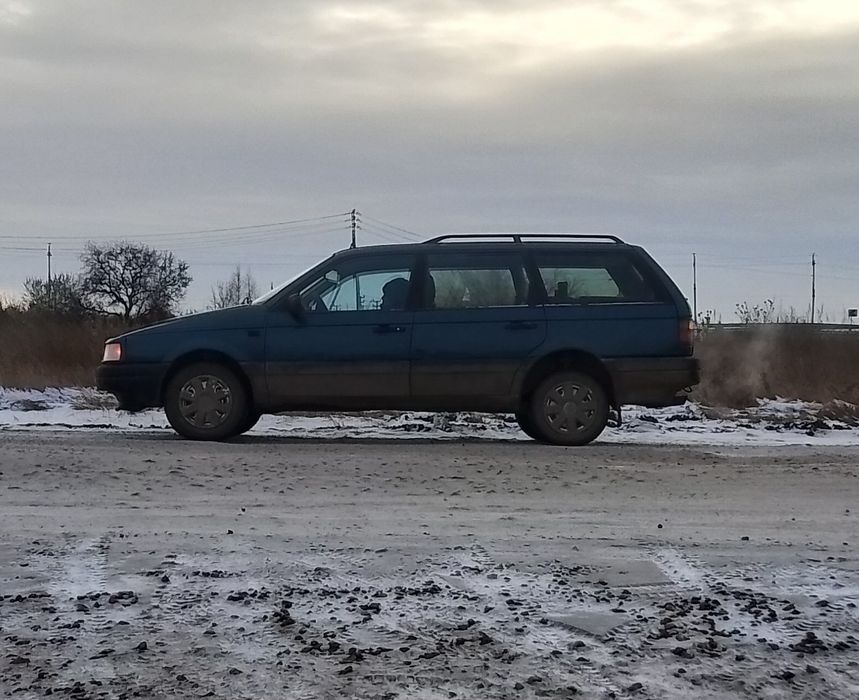 Фольксваген Пассат Б-3 универсал