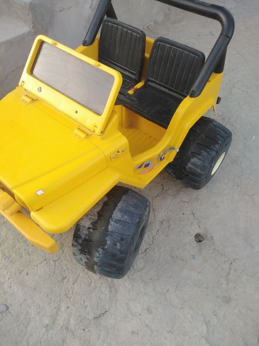 Bolalar uchun mashina 4-9 yoshgacha