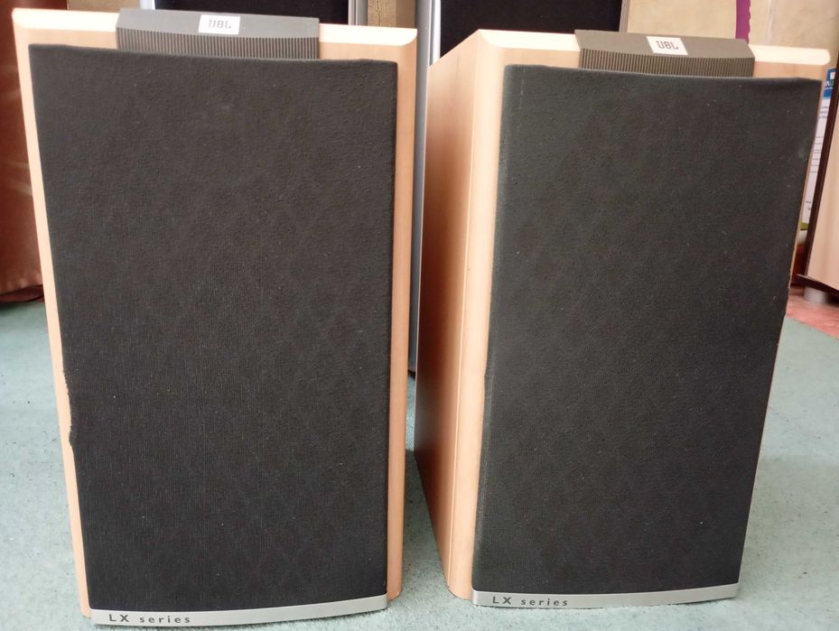 Акустические системы JBL