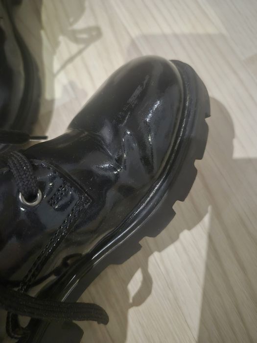 Маратонки 32 номер+ подарък боти