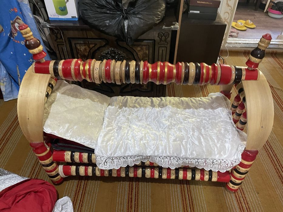 Beshi bor yengidey srochna sotiladi