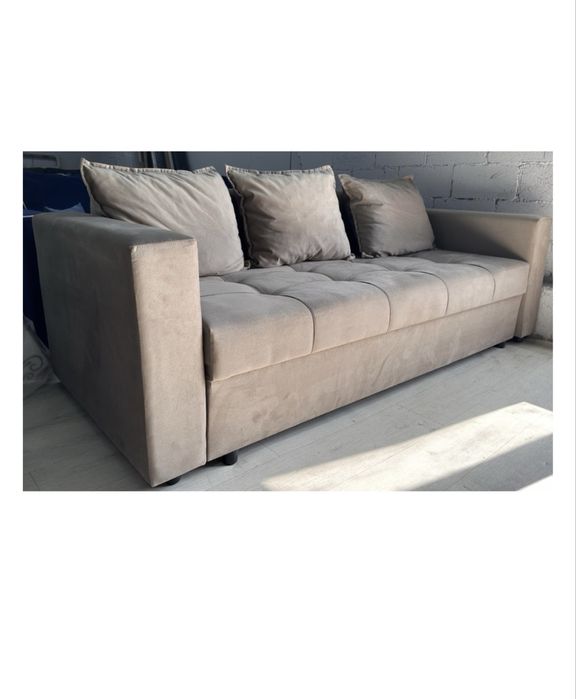 Диван прямой, обивка велюр,