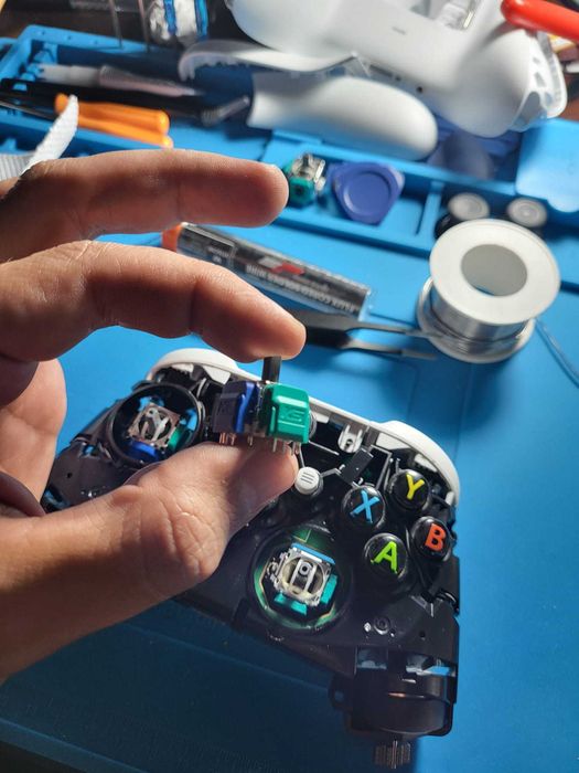 Reparatii Controller Maneta PS5, Xbox - Eliminare definitiva Stick-Drift cu TMR (magnetic)
