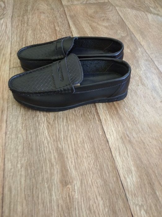 Продаются кожаные туфли