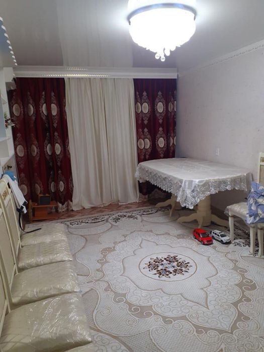 Продам двухкомнатную квартиру в центре