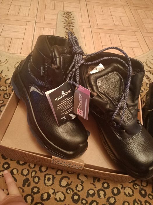 Спец обувь новая в упаковке