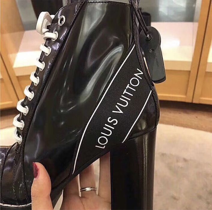 Продам ботинки новые, кожа