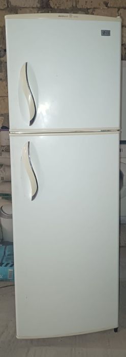 Продам холодильник