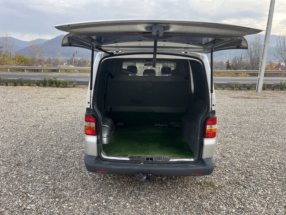 Vw T5 2.5 mixt 5 locuri inmatriculat