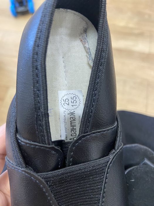 Чешки черного цвета детские