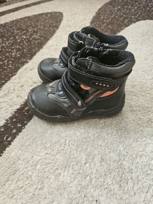 Обувь демисезон ботинки 24 размер