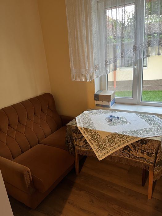 Apartament la casa parter